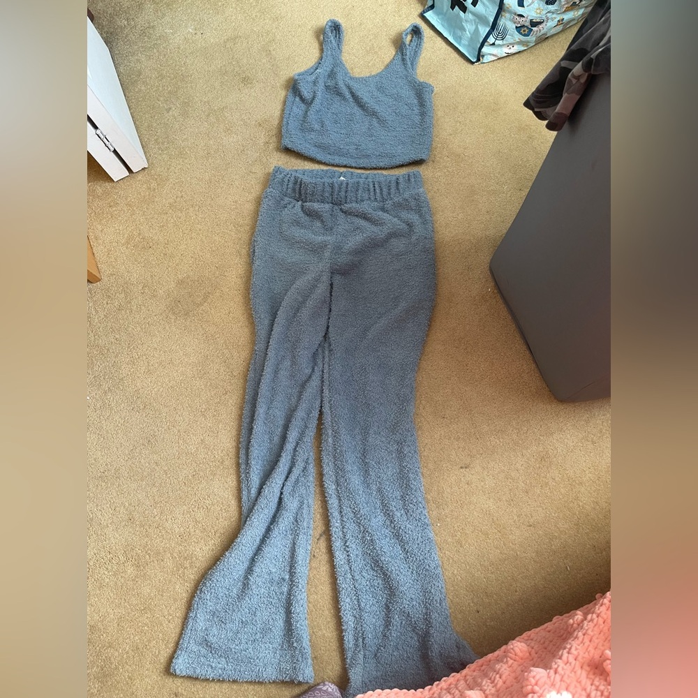 Fluffy 2 piece